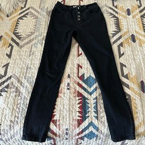 Girls black skinny jeans. Inseam 26 inches